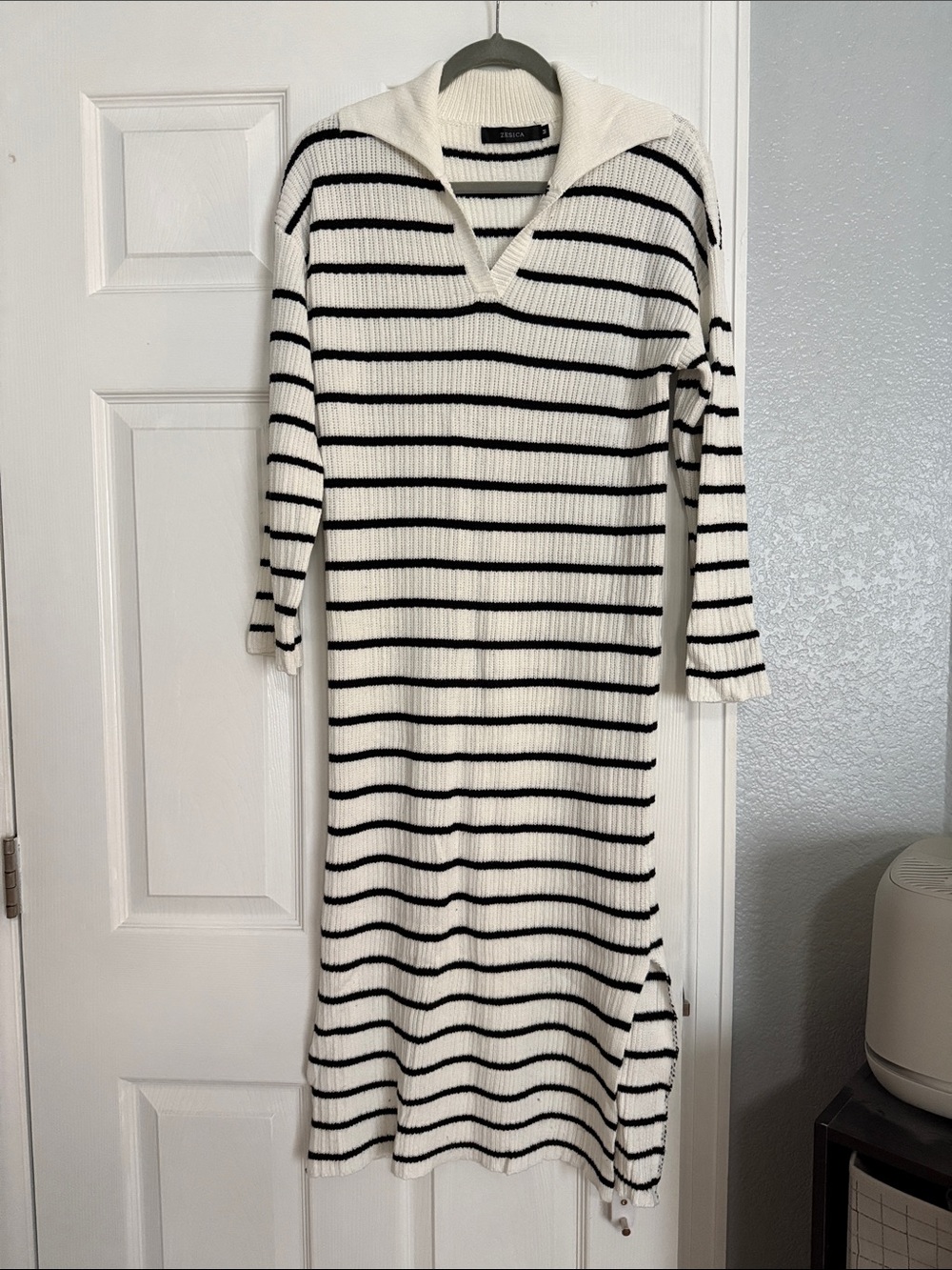 Striped Knit Sweater Dress - White & Black